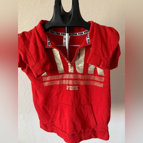Victoria’s Secret  Pink size S/M but runs big red and gold - Picture 3 of 7